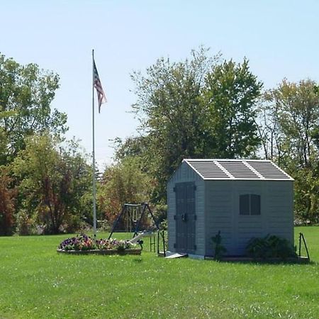 Tiffin Motel Exterior photo